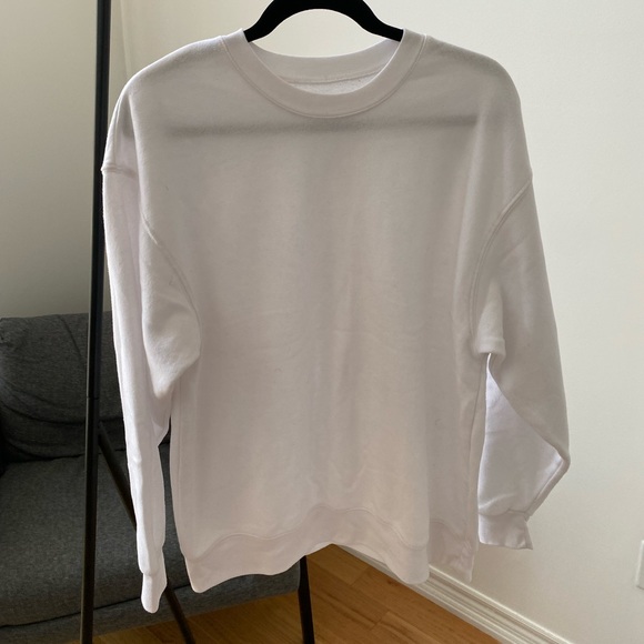 White Crewneck - Picture 1 of 1
